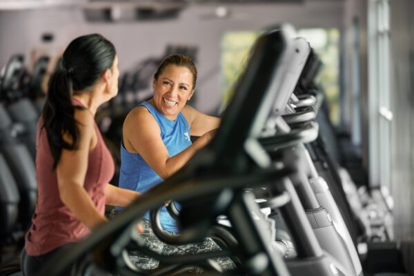 ScottCookPhotography, VMLY&R, YMCA Membership 2022, Yoga, Bench, Trainer, Dumbell, Class, Gym ScottCookPhotography, VMLY&R, YMCA Membership 2022, Yoga, Bench, Trainer, Dumbell, Class, Gym